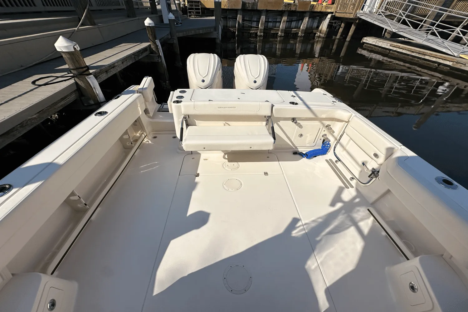 2025 Grady-White Marlin 300 Image Thumbnail #4