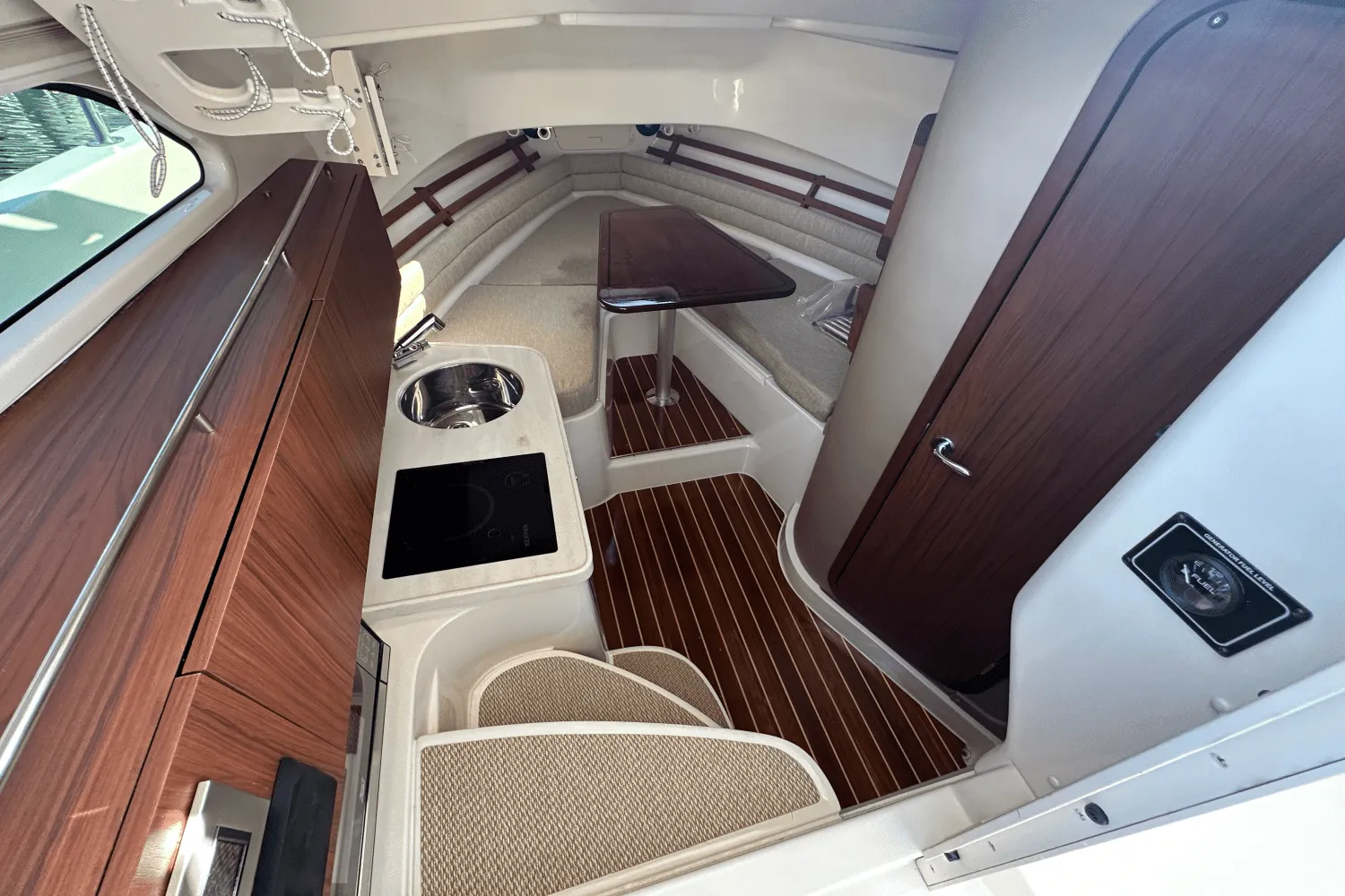 2025 Grady-White Marlin 300 Image Thumbnail #11