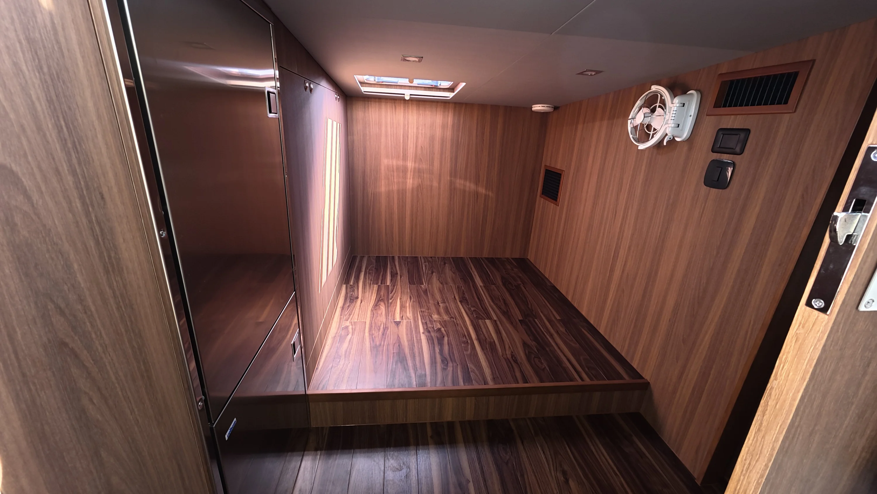 2025 Aquila 42 Yacht Image Thumbnail #20