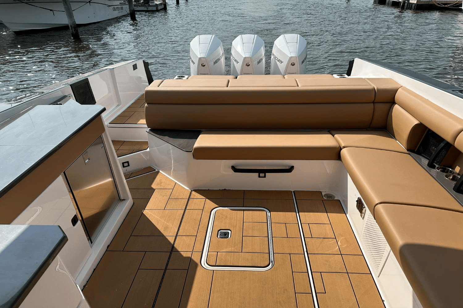 2024 Aviara AV36 Outboard Image Thumbnail #30