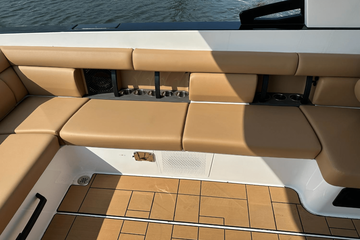 2024 Aviara AV36 Outboard Image Thumbnail #33
