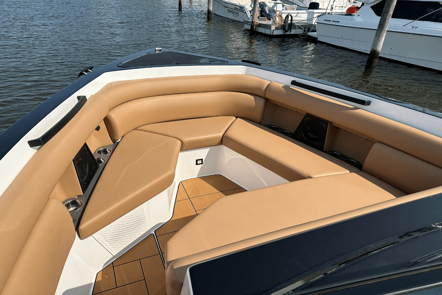 2024 Aviara AV36 Outboard Image Thumbnail #51