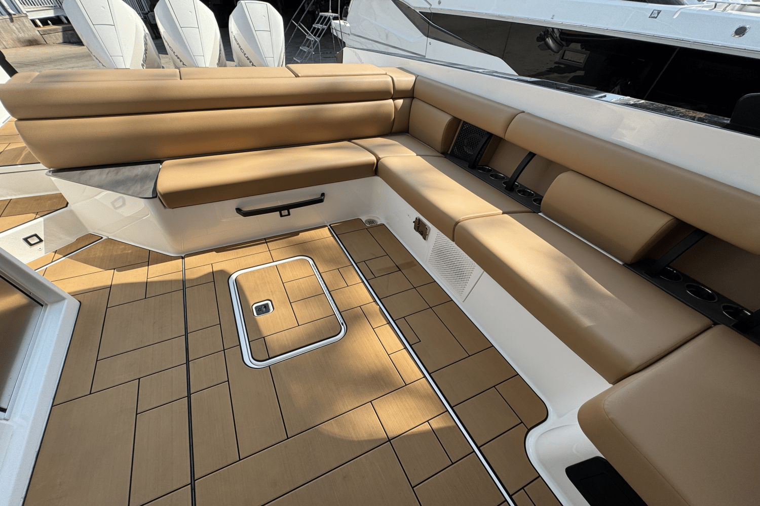 2024 Aviara AV36 Outboard Image Thumbnail #20