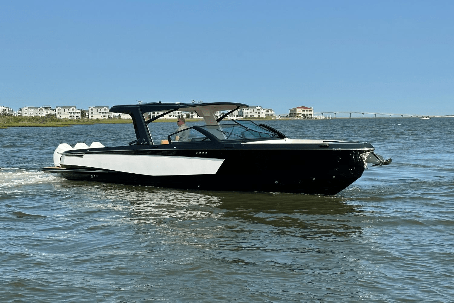 2024 Aviara AV36 Outboard Image Thumbnail #8