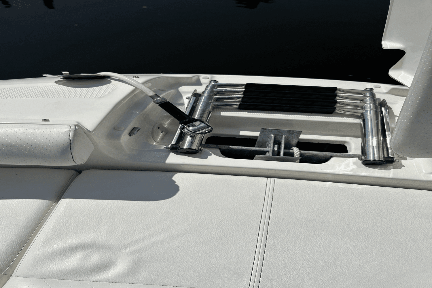 2019 Sea Ray 250 SDX OUTBOARD Image Thumbnail #30