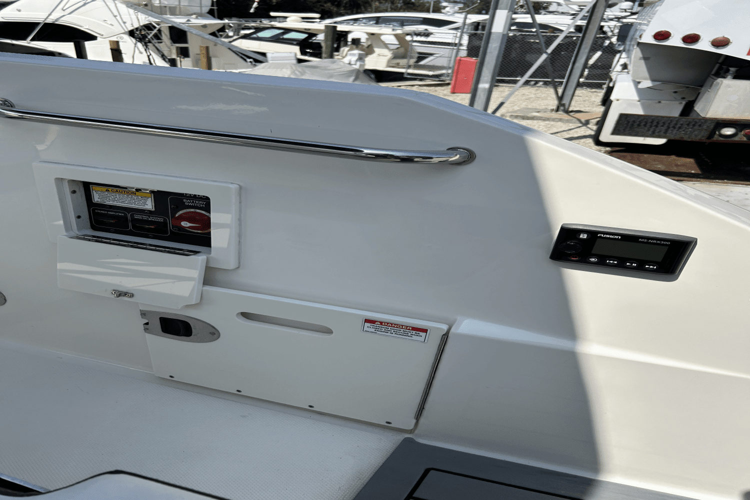 2019 Sea Ray 250 SDX OUTBOARD Image Thumbnail #6