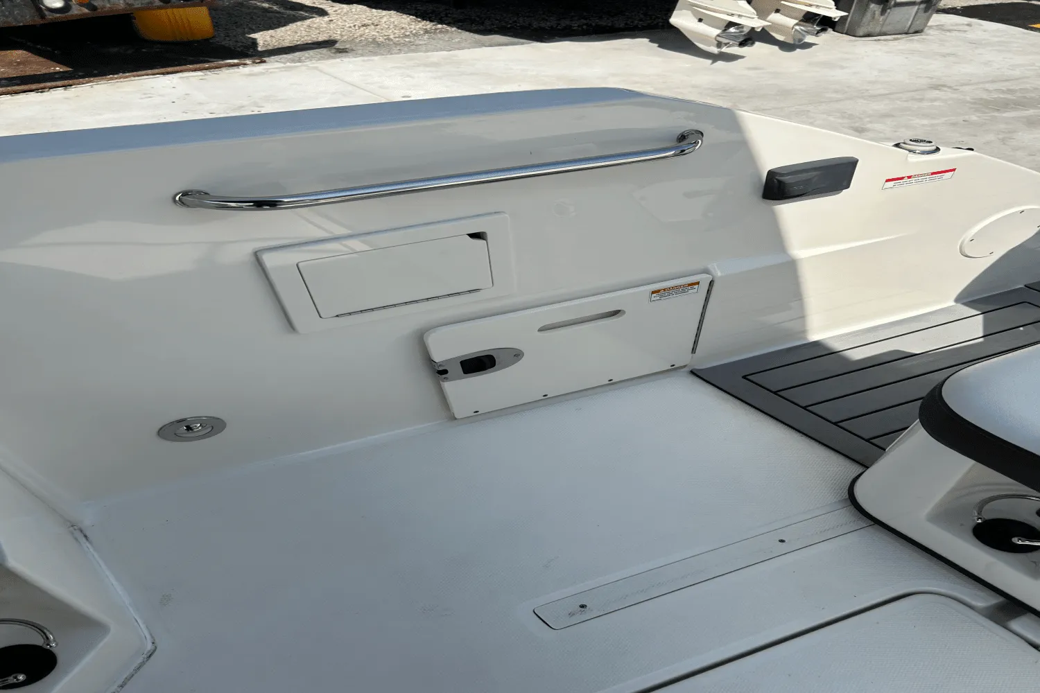 2019 Sea Ray 250 SDX OUTBOARD Image Thumbnail #36