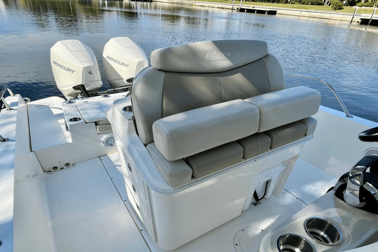 2021 Boston Whaler 270 DAUNTLESS Image Thumbnail #19