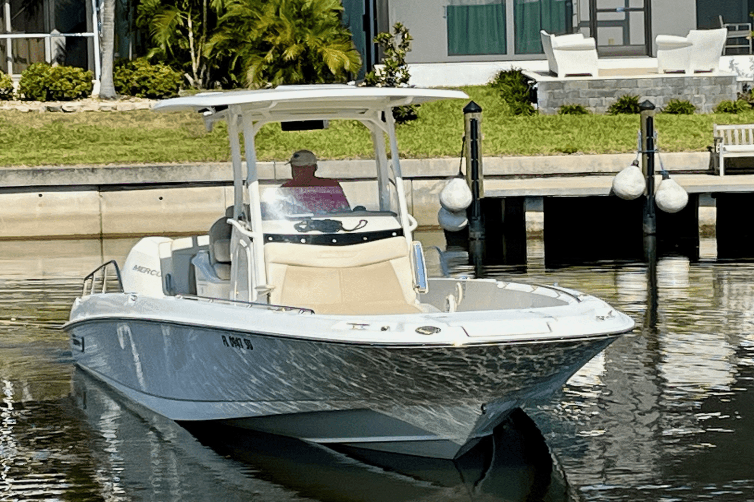 2021 Boston Whaler 270 DAUNTLESS Image Thumbnail #12