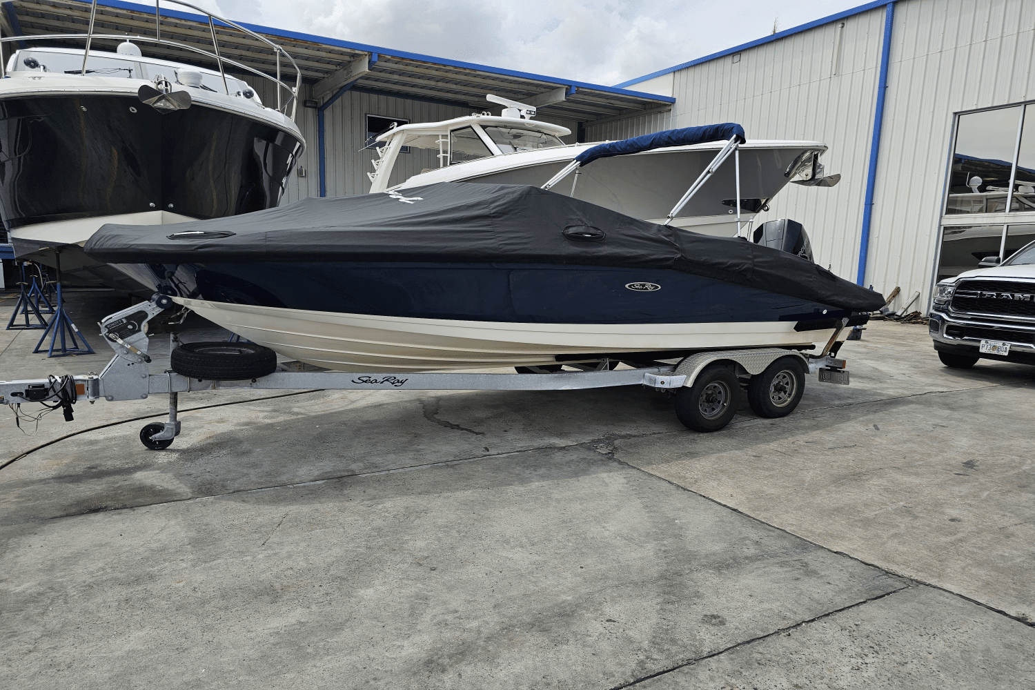 2019 Sea Ray 210 SPX OB Image Thumbnail #20