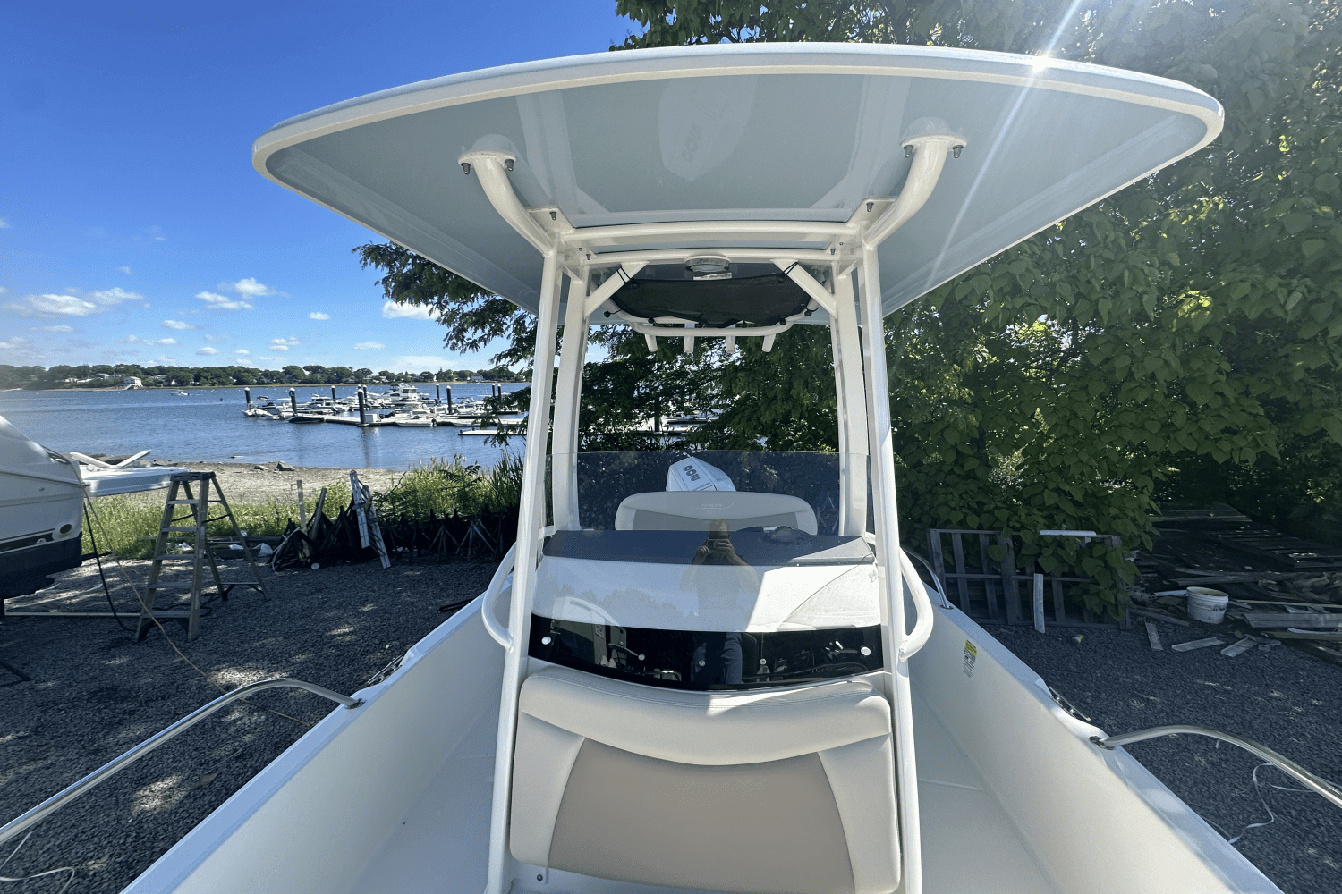 2020 Boston Whaler 210 DAUNTLESS Image Thumbnail #4