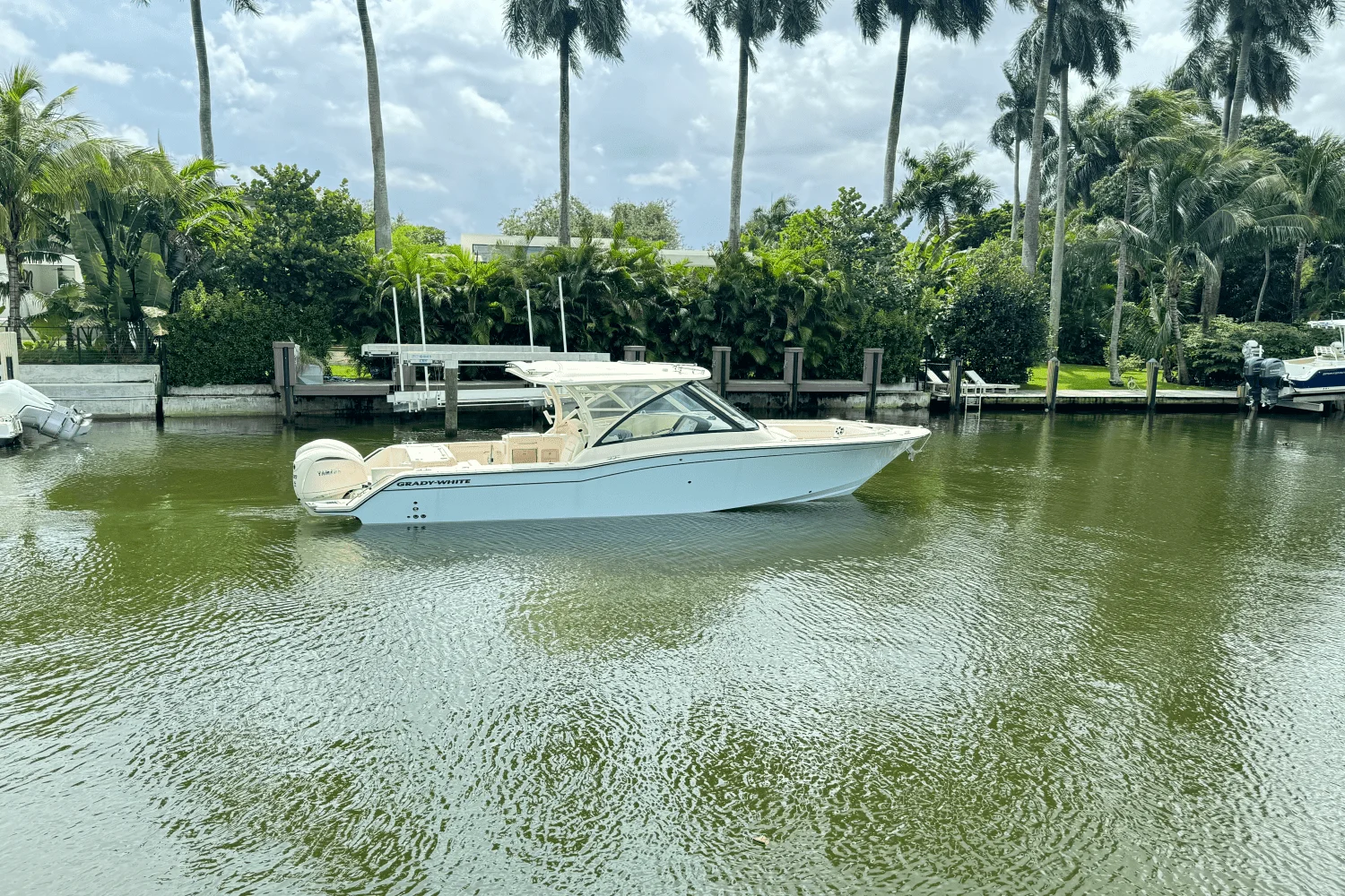 2025 Grady-White Freedom 325 Image Thumbnail #0