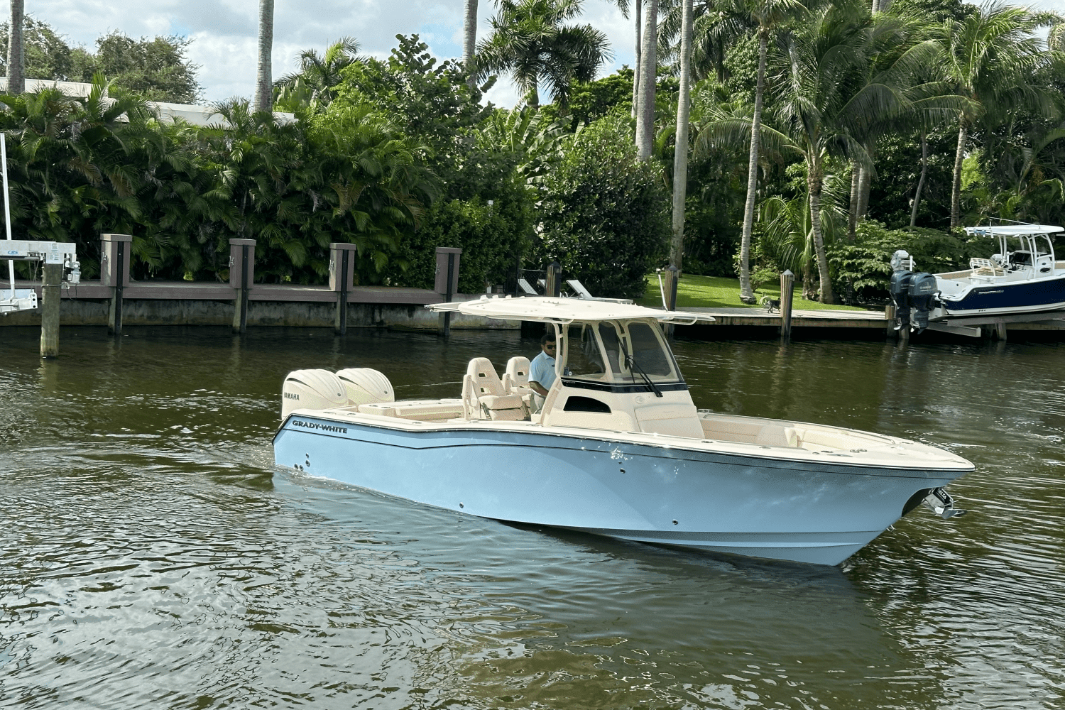 2025 Grady-White Canyon 271 Image Thumbnail #4