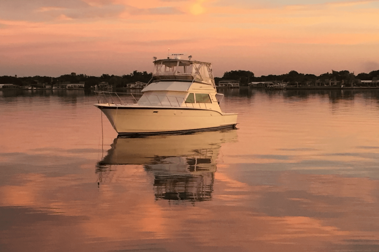 1985 Hatteras 45 CONVERTIBLE Image Thumbnail #2