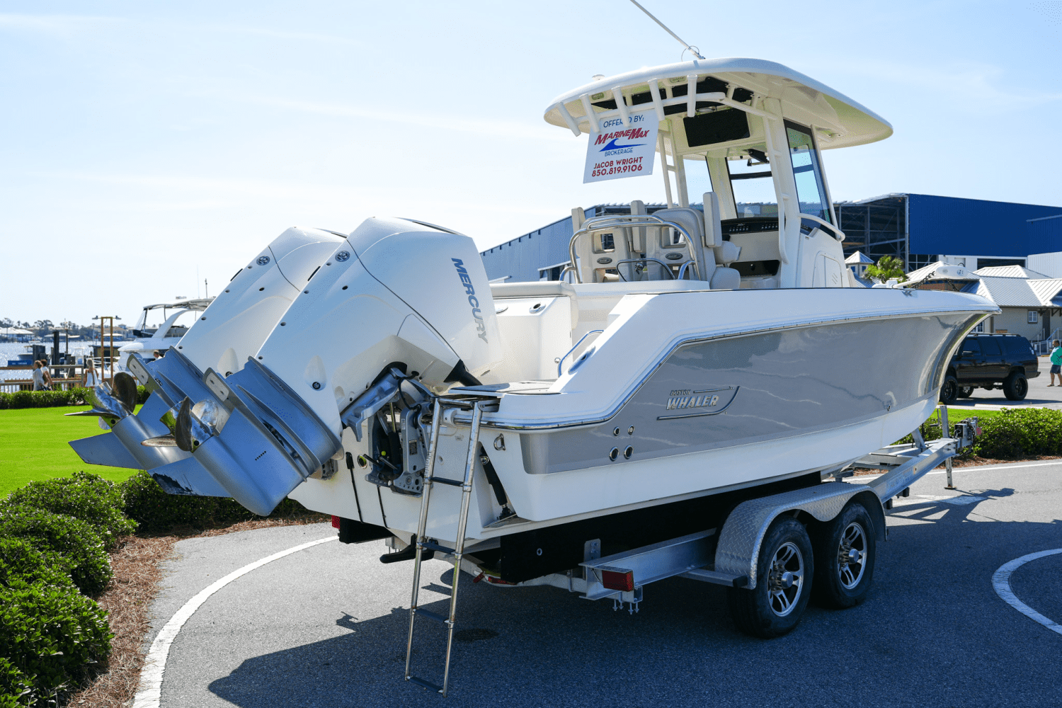 2019 Boston Whaler 250 OUTRAGE Image Thumbnail #7