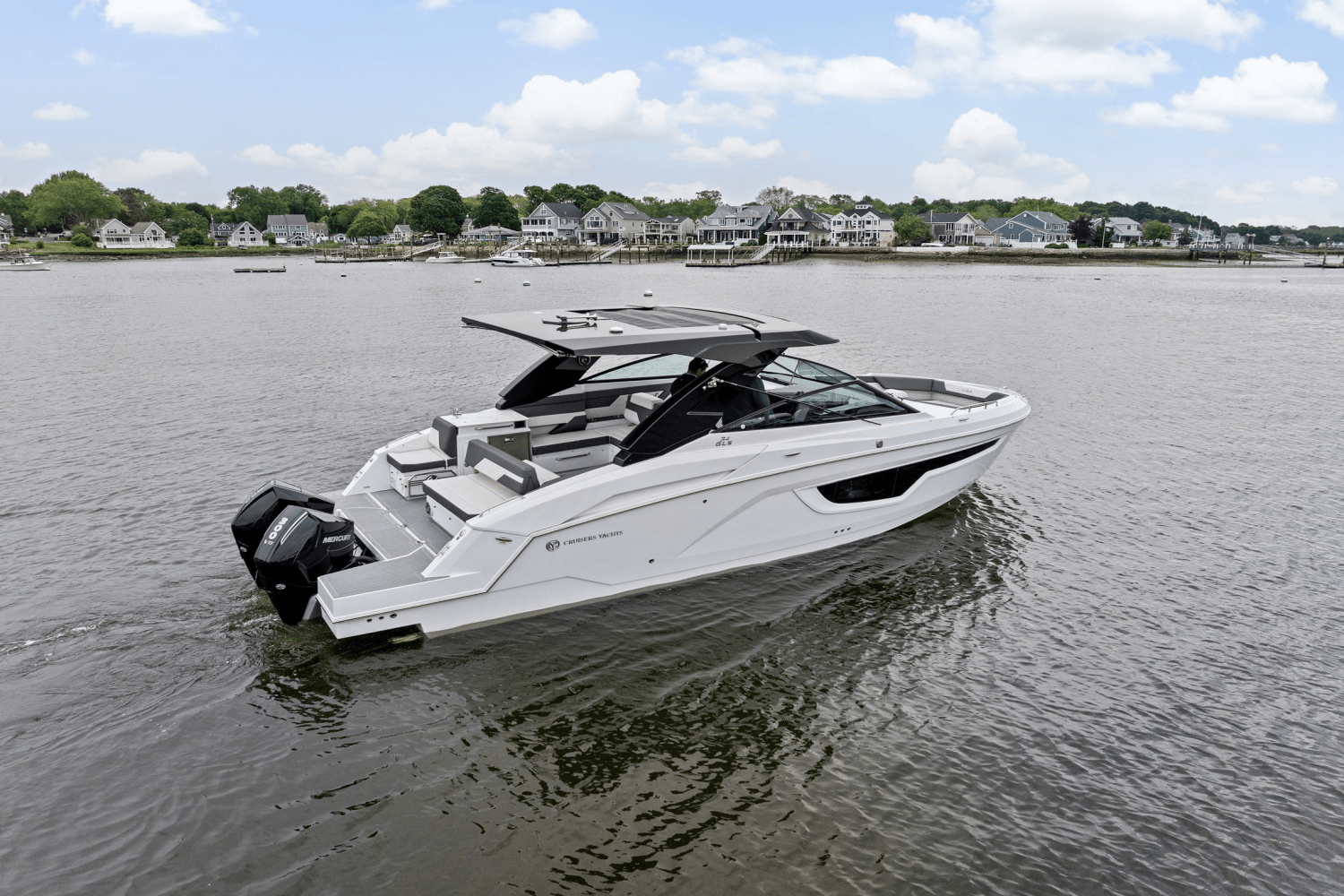 2022 Cruisers Yachts 34 GLS Outboard Image Thumbnail #46