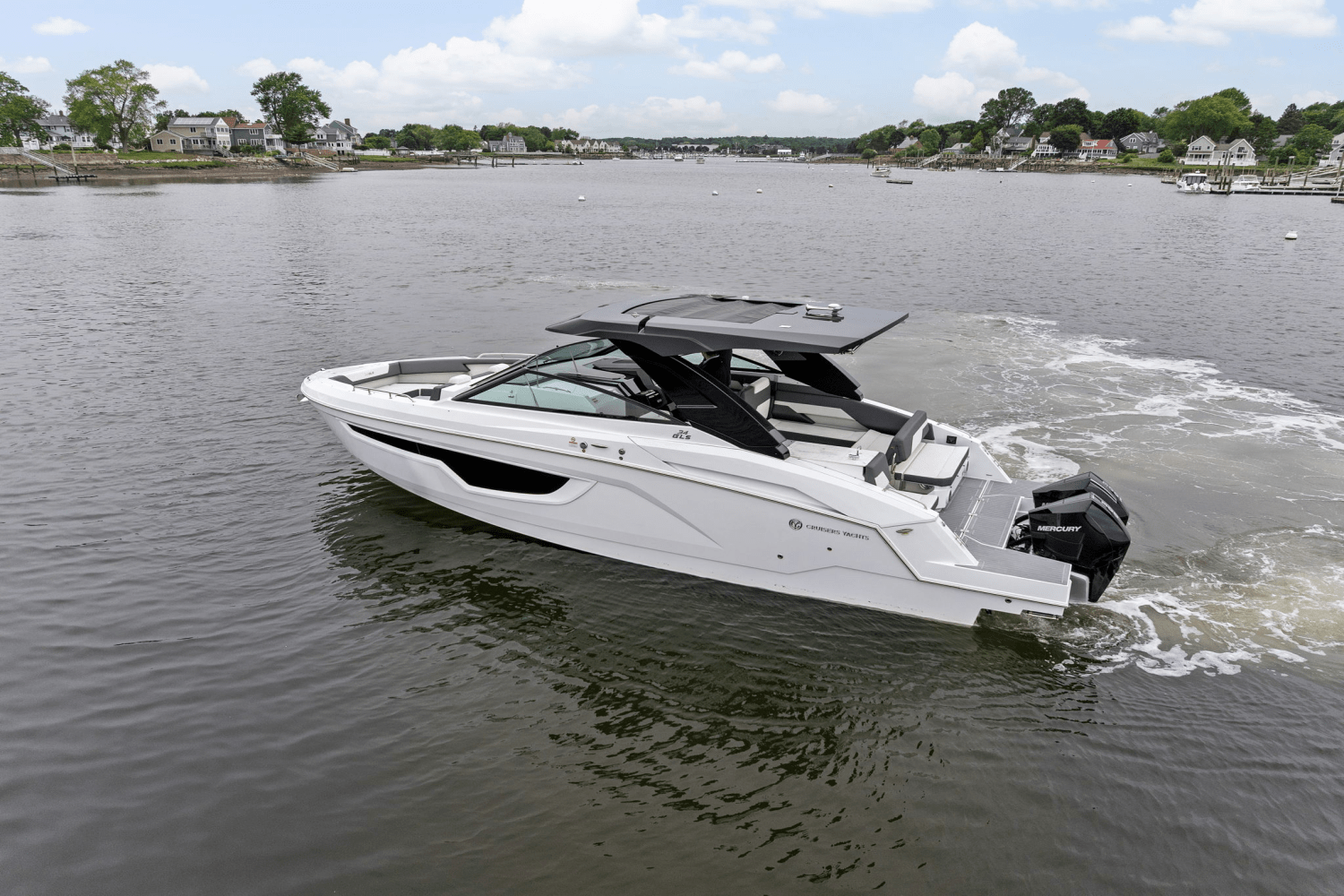 2022 Cruisers Yachts 34 GLS Outboard Image Thumbnail #52