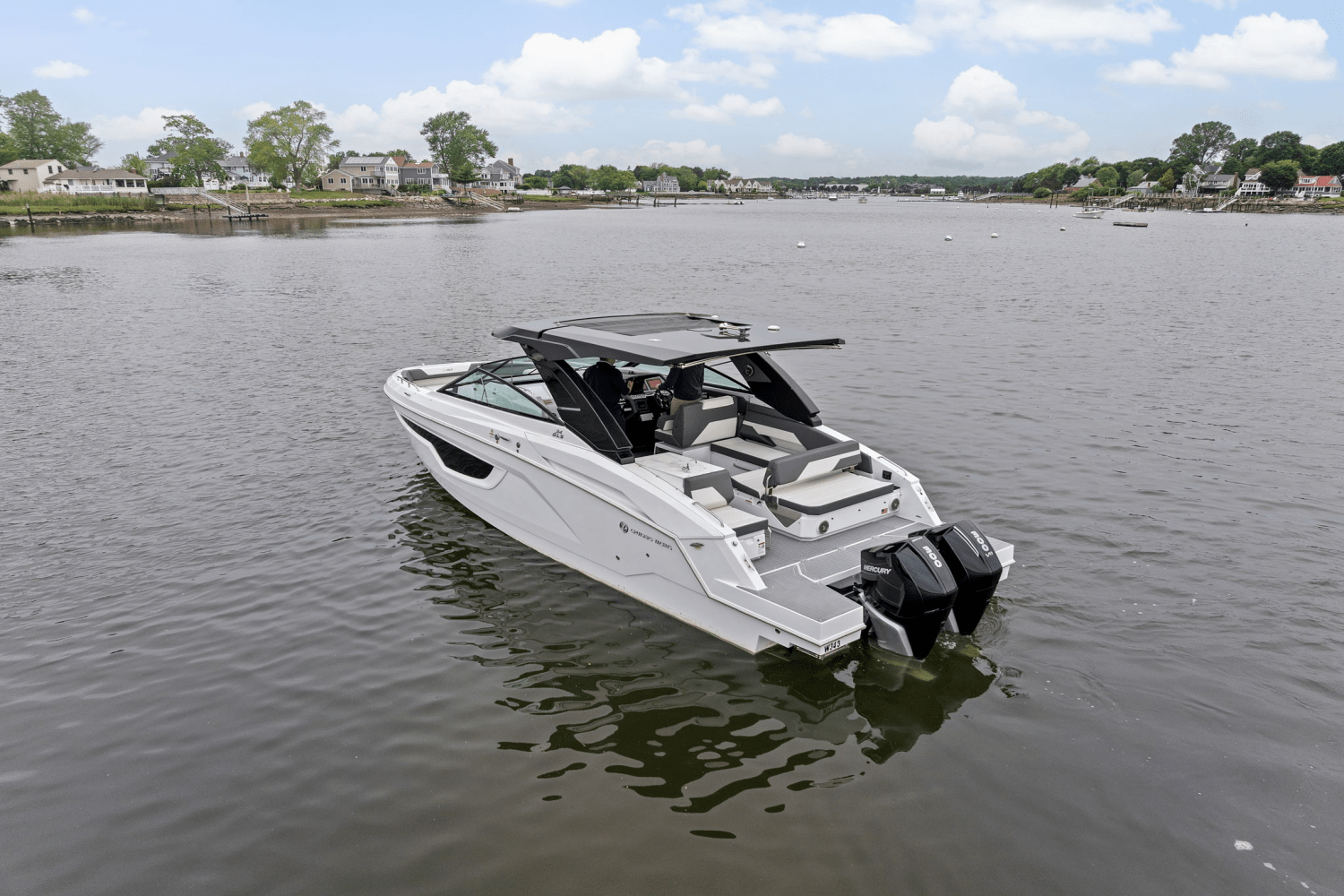 2022 Cruisers Yachts 34 GLS Outboard Image Thumbnail #3
