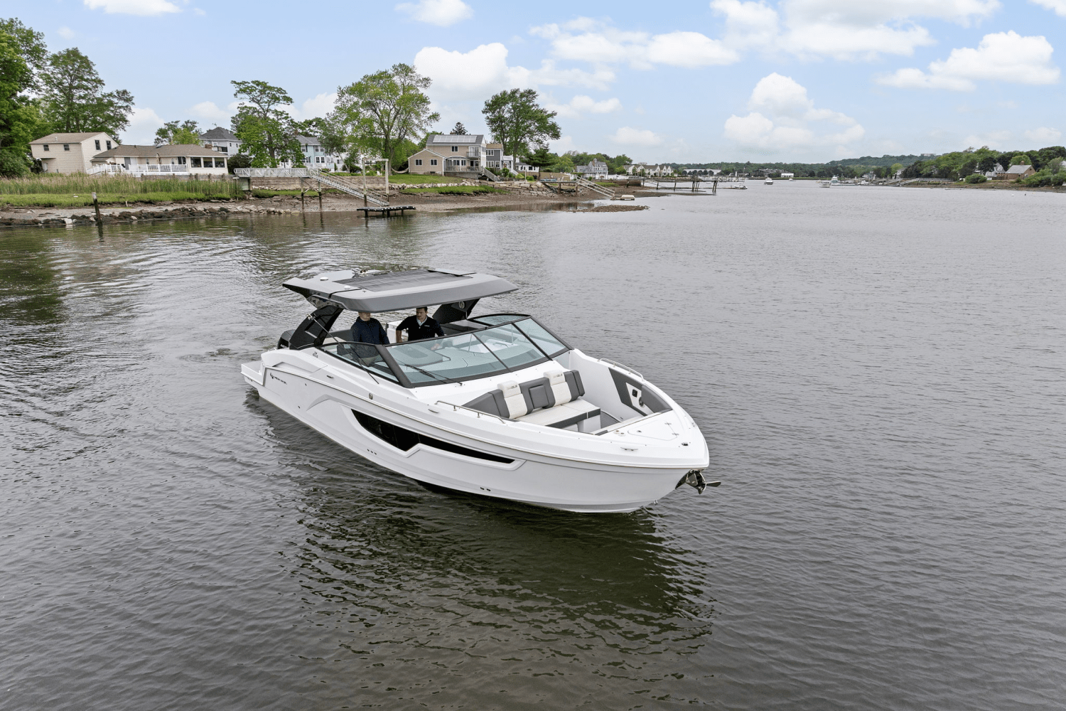 2022 Cruisers Yachts 34 GLS Outboard Image Thumbnail #44