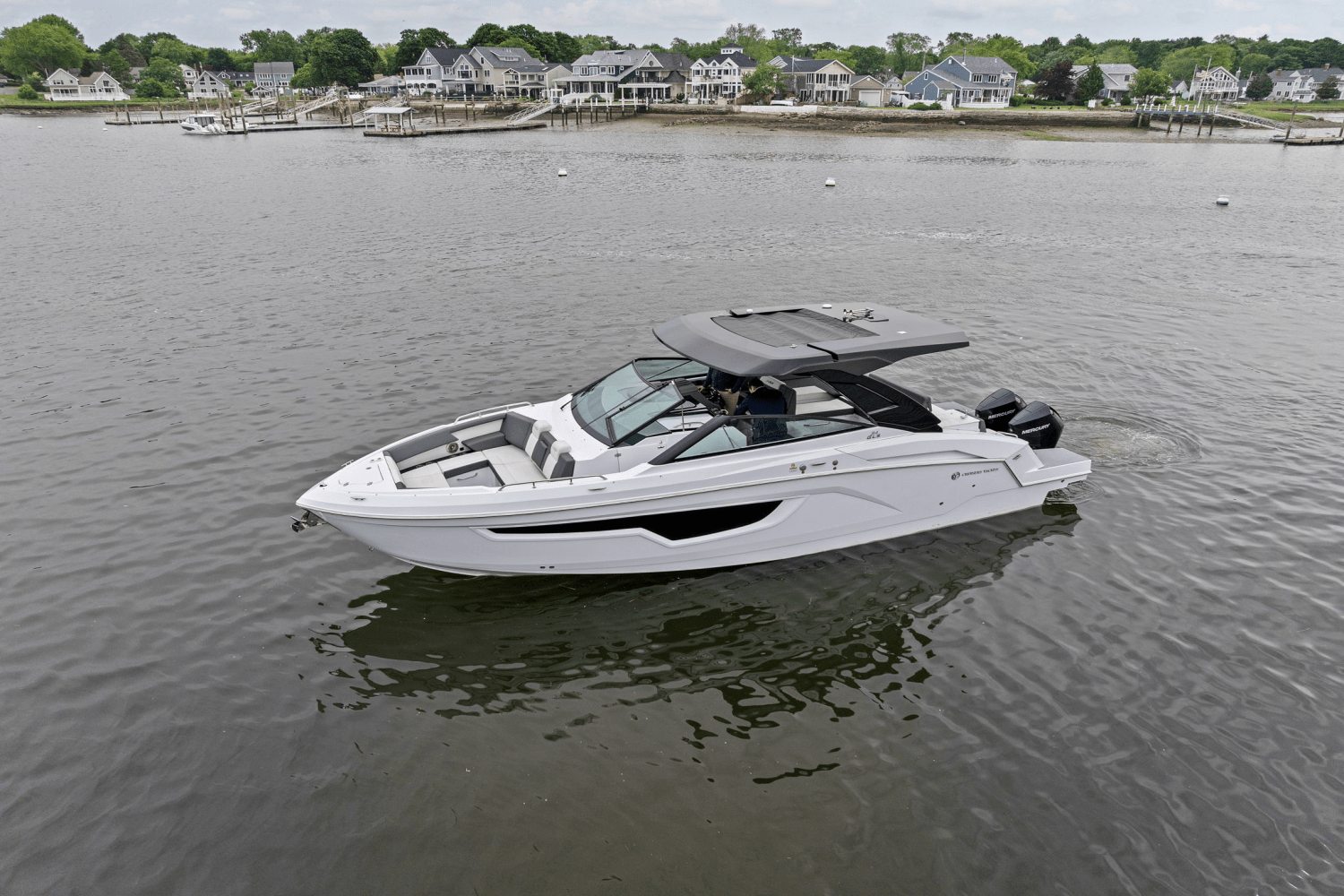 2022 Cruisers Yachts 34 GLS Outboard Image Thumbnail #48