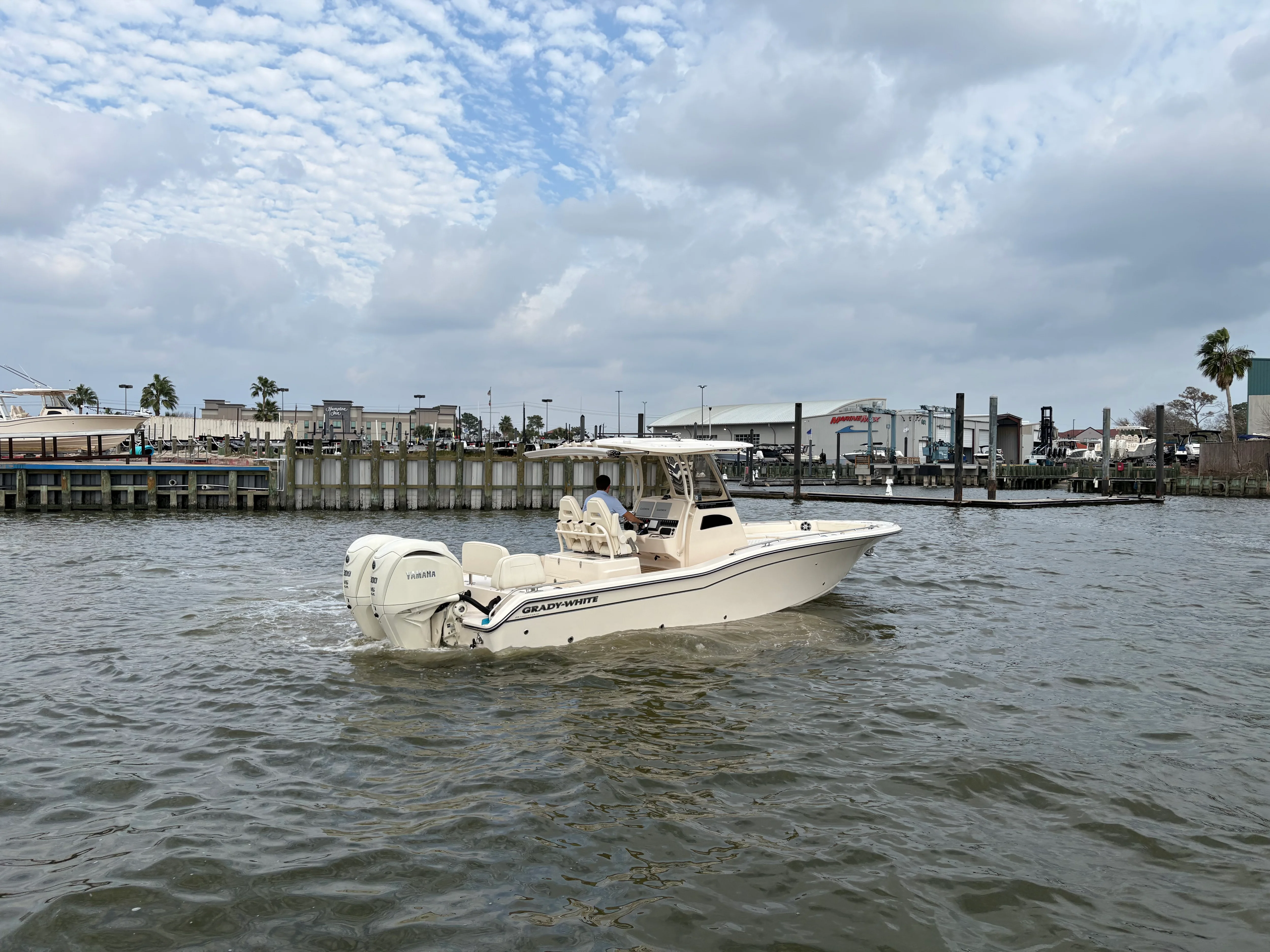 2025 Grady-White 281 CE Image Thumbnail #1