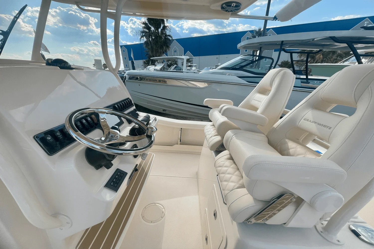 2025 Grady-White 281 CE Image Thumbnail #4