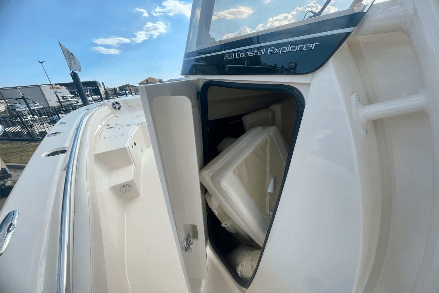 2025 Grady-White 281 CE Image Thumbnail #5