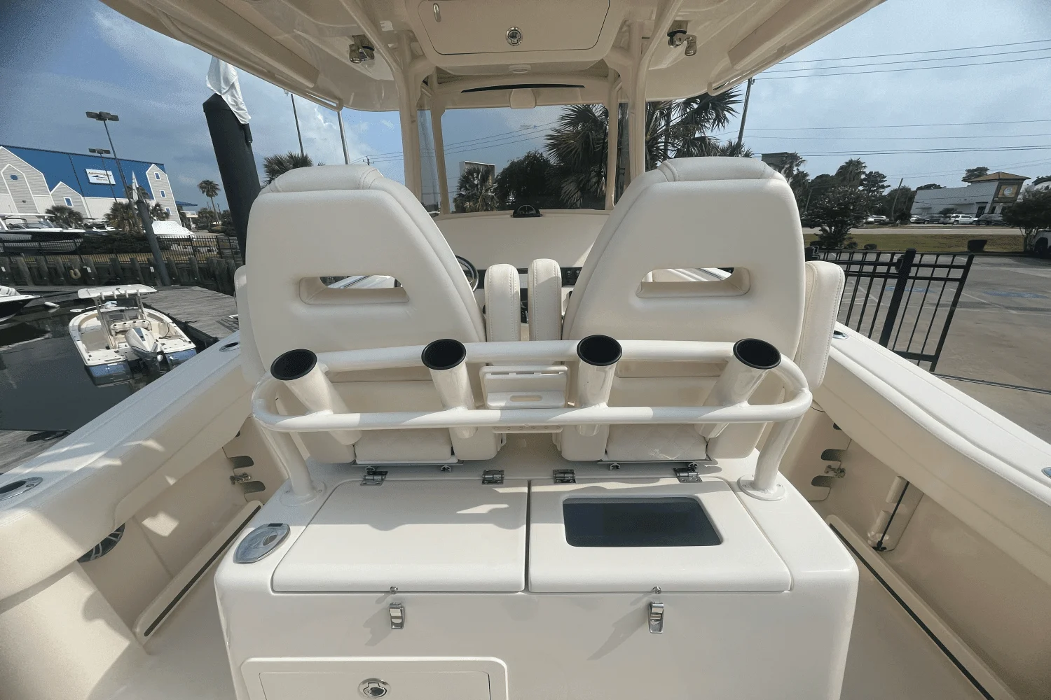 2025 Grady-White Canyon 271 Image Thumbnail #16