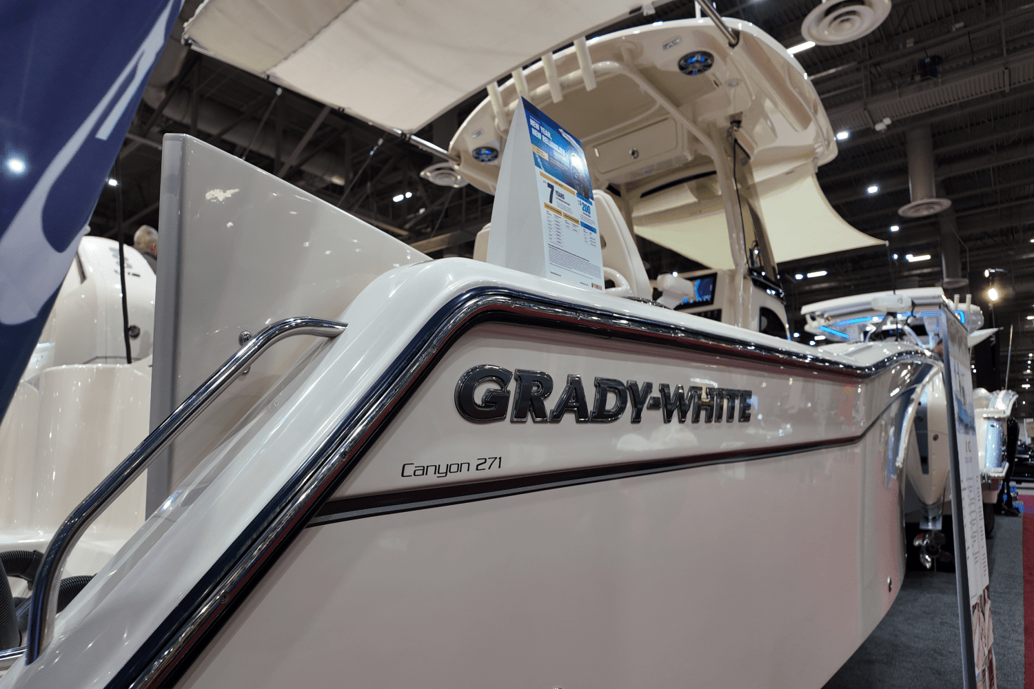 2025 Grady-White Canyon 271 Image Thumbnail #1