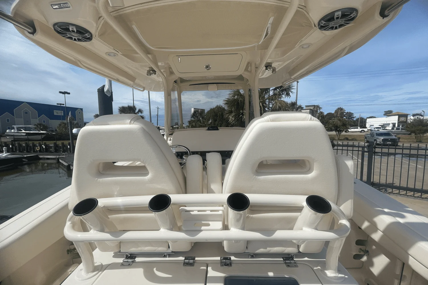 2025 Grady-White Canyon 271 Image Thumbnail #13