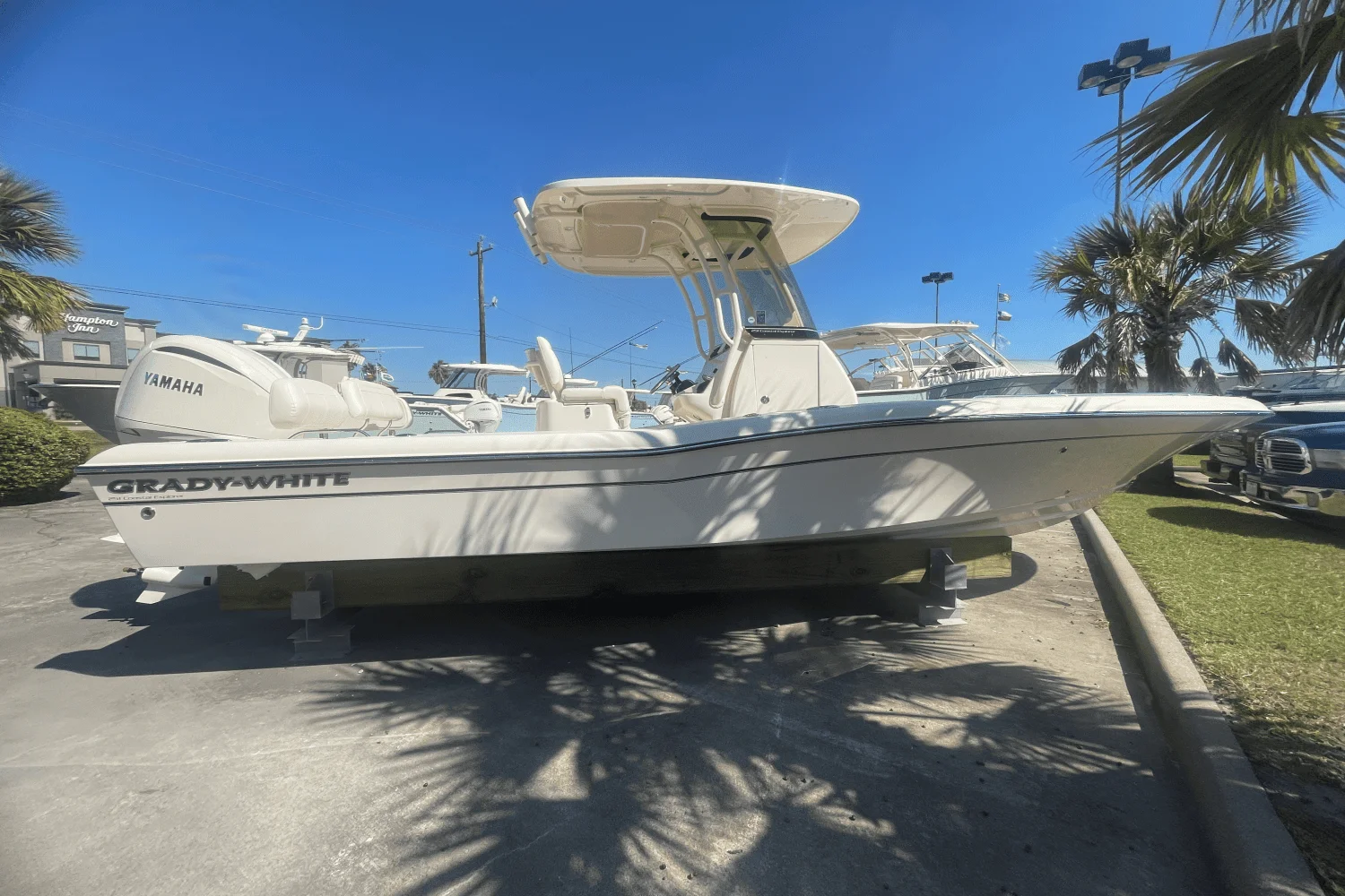 2025 Grady-White 251 CE Image Thumbnail #3