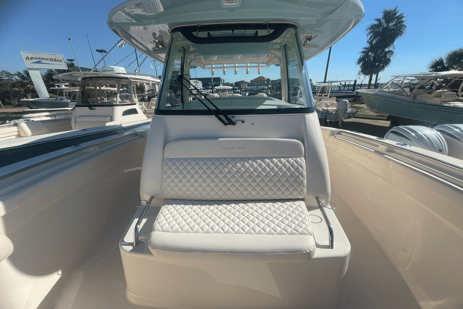 2025 Grady-White Canyon 336 Image Thumbnail #4