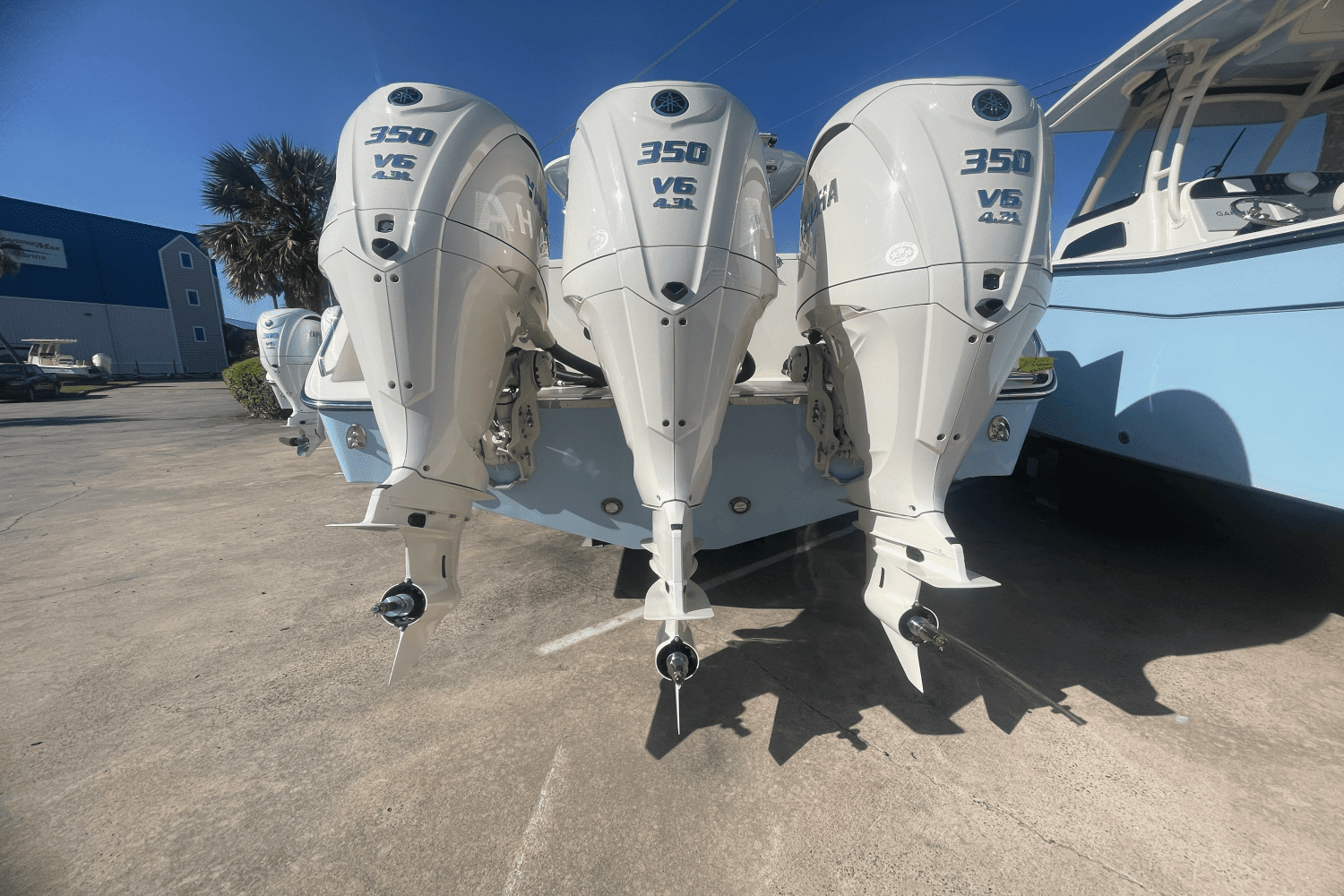 2025 Grady-White Canyon 336 Image Thumbnail #2