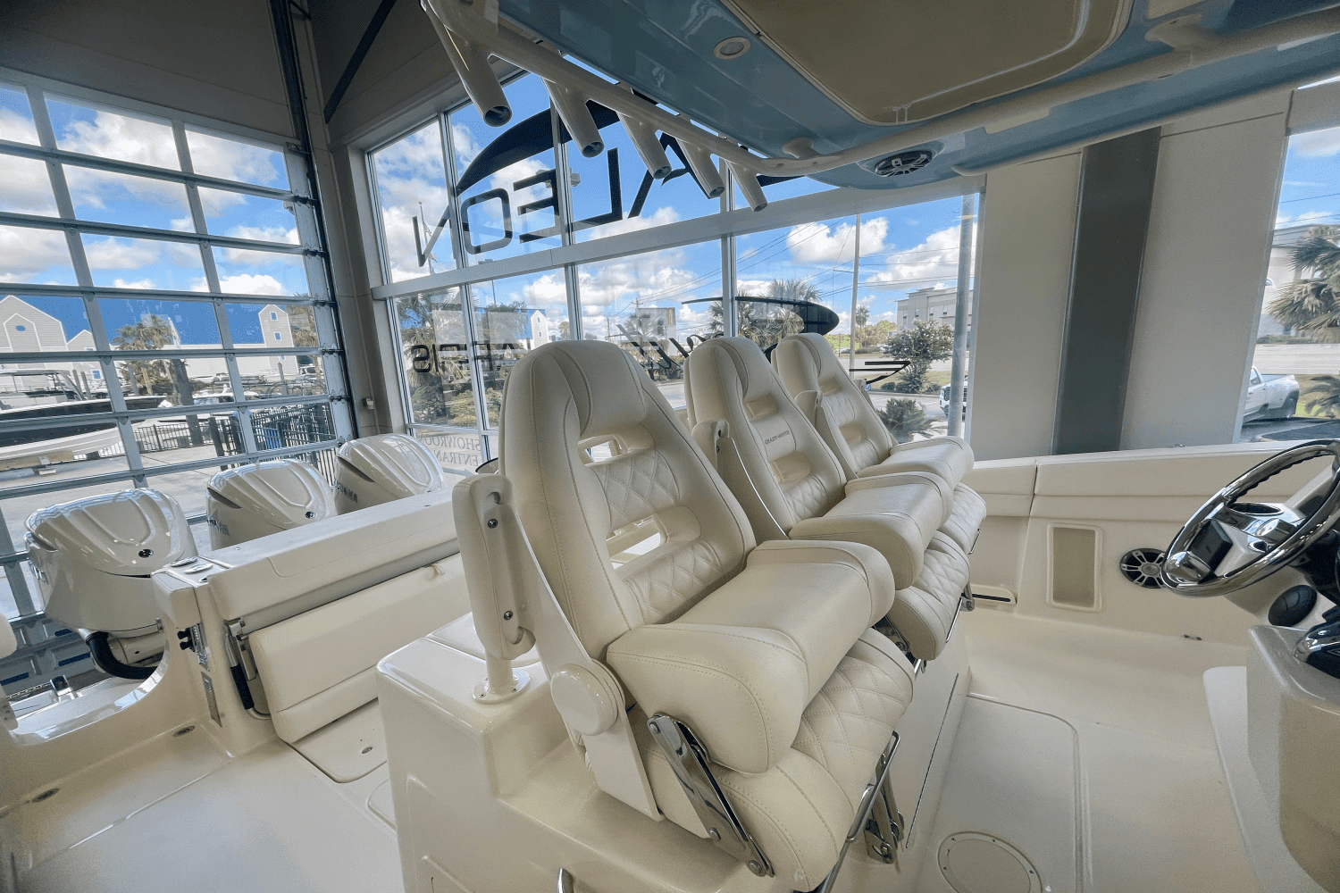 2025 Grady-White Canyon 336 Image Thumbnail #19