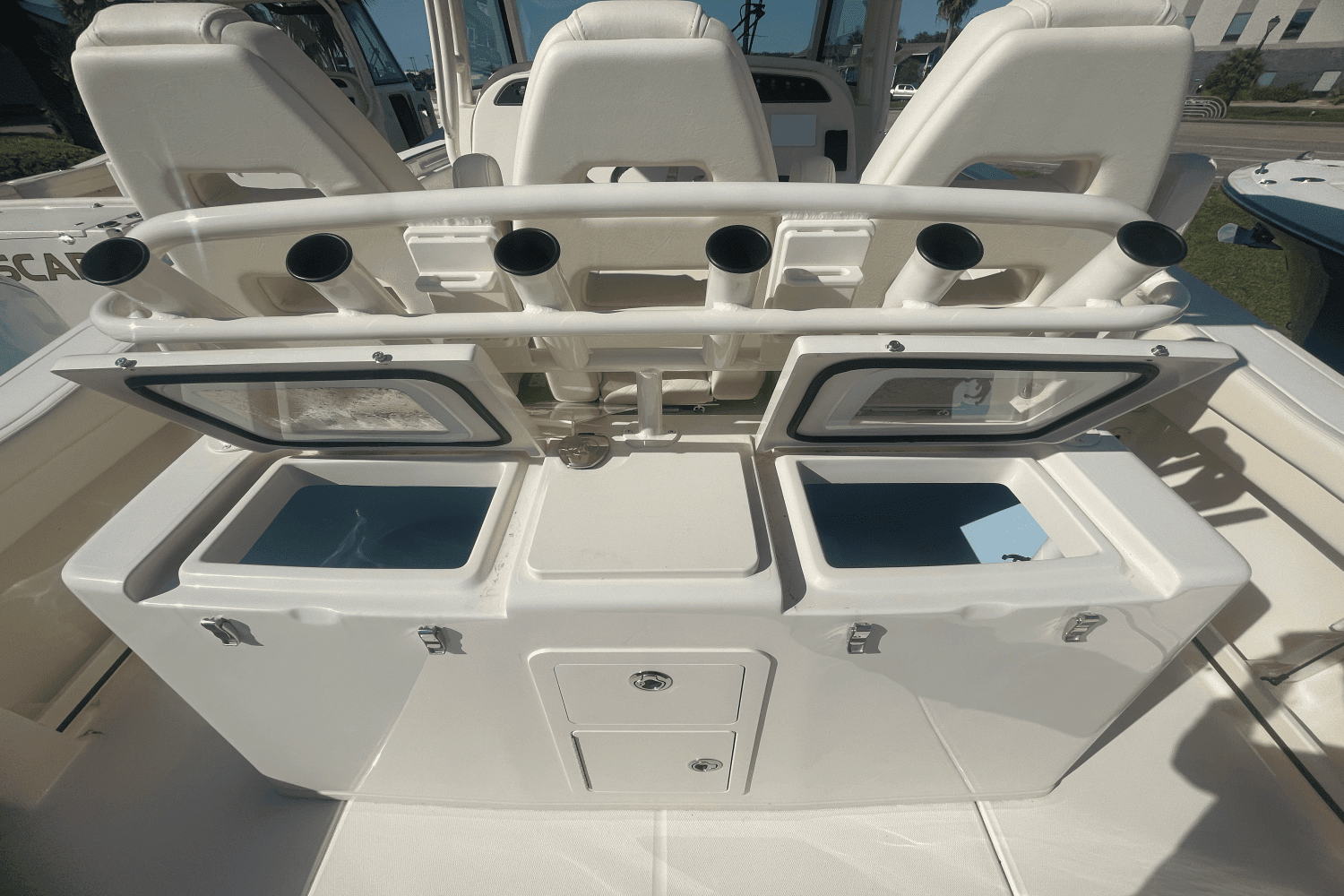 2025 Grady-White Canyon 336 Image Thumbnail #8