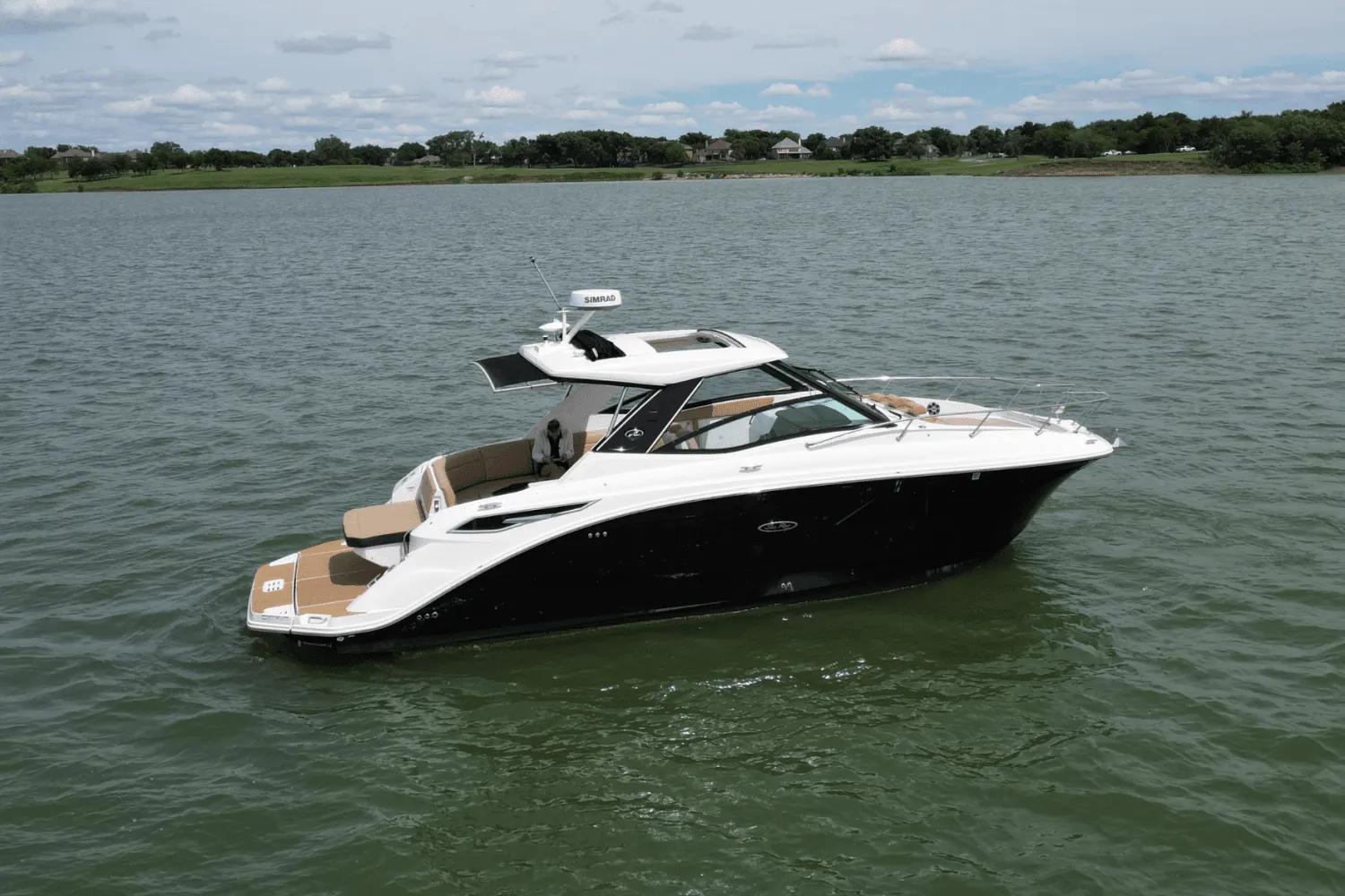 2023 Sea Ray 320 SUNDANCER Image Thumbnail #0
