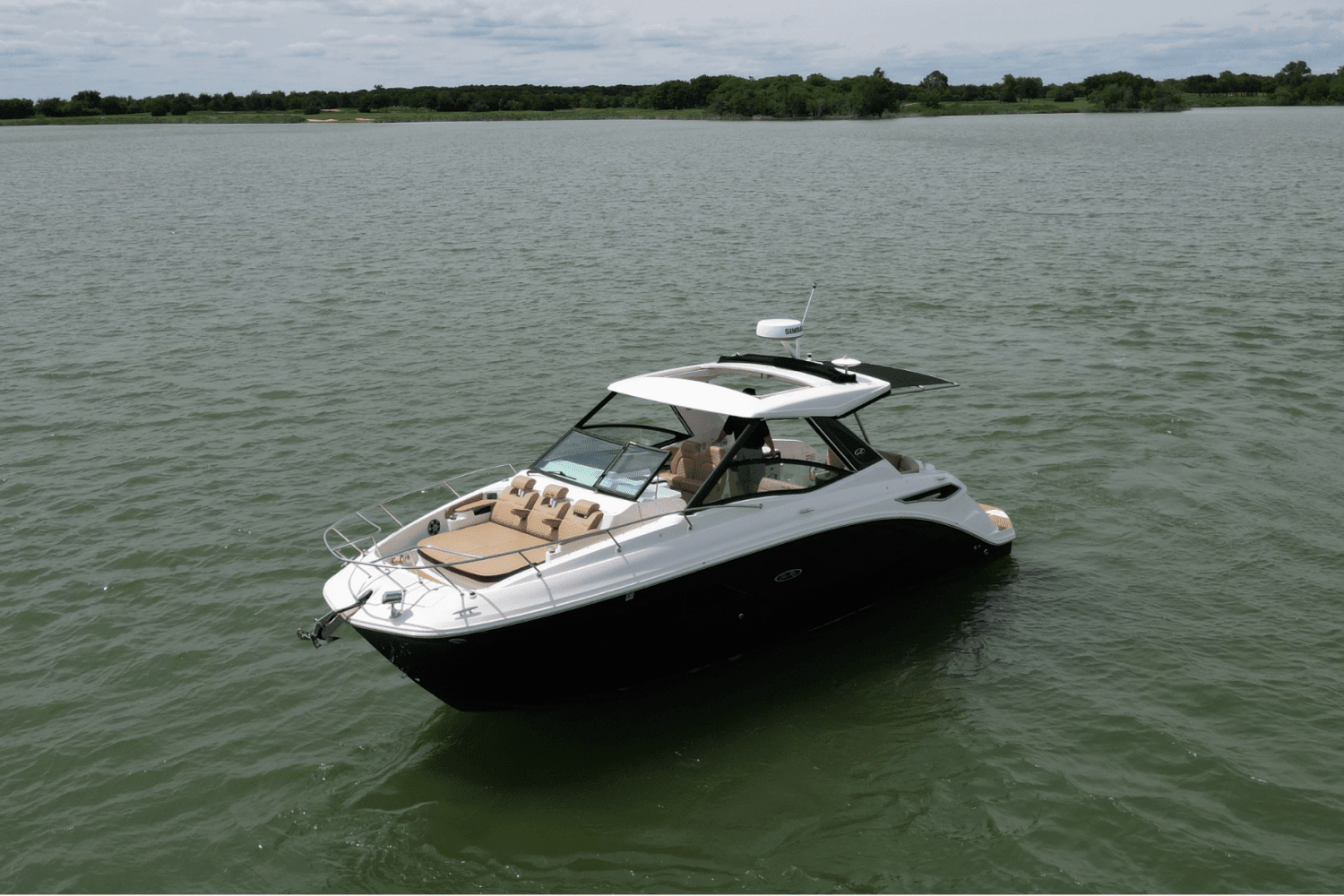 2023 Sea Ray 320 SUNDANCER Image Thumbnail #4