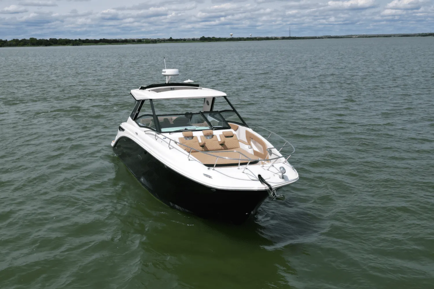 2023 Sea Ray 320 SUNDANCER Image Thumbnail #3