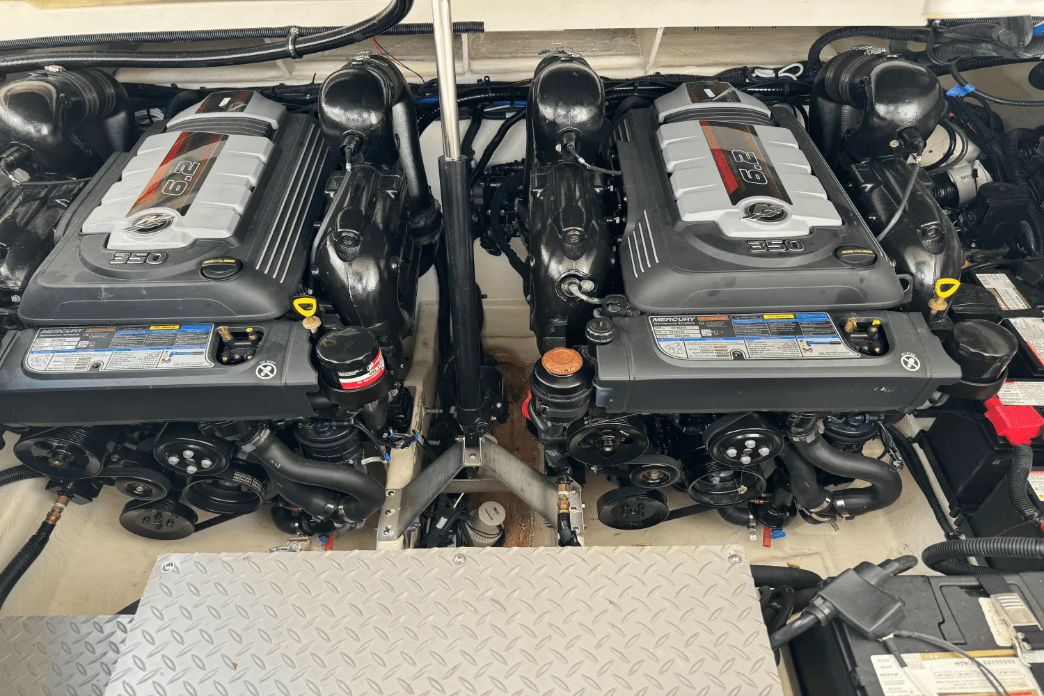 2023 Sea Ray 320 SUNDANCER Image Thumbnail #56