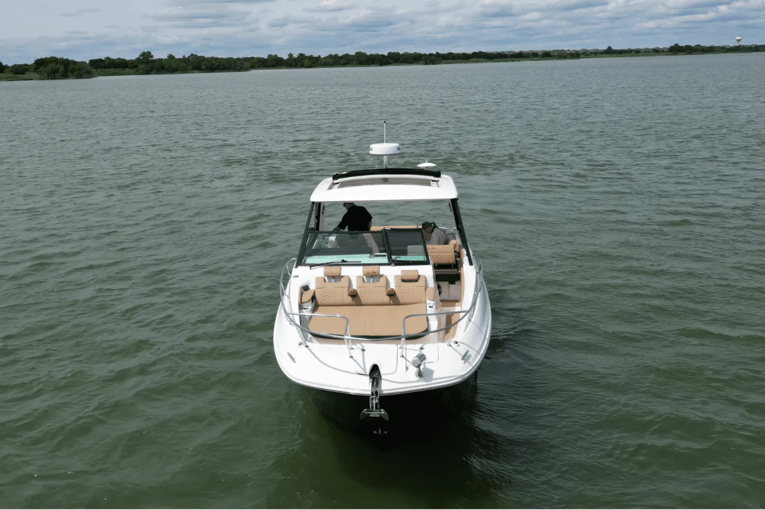2023 Sea Ray 320 SUNDANCER Image Thumbnail #4
