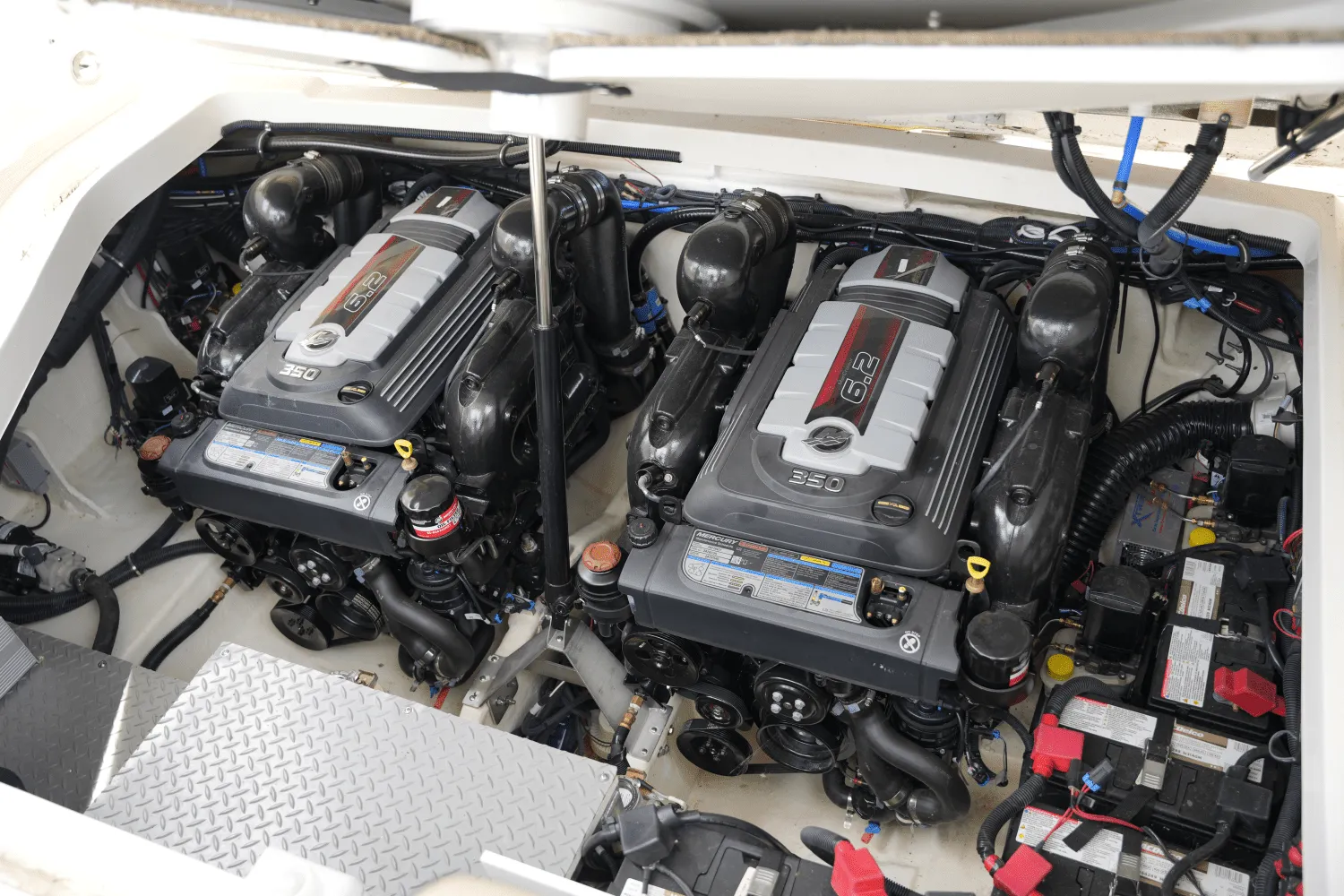 2023 Sea Ray 320 SUNDANCER Image Thumbnail #55