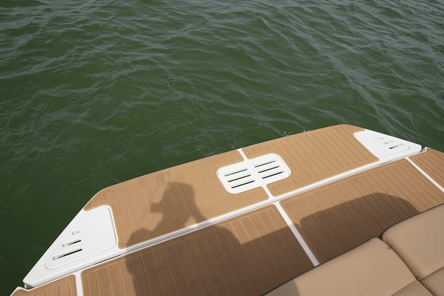 2023 Sea Ray 320 SUNDANCER Image Thumbnail #7