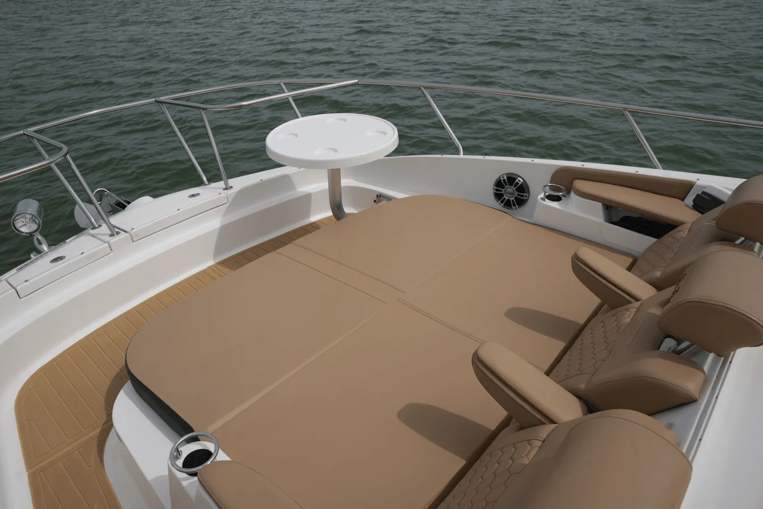 2023 Sea Ray 320 SUNDANCER Image Thumbnail #35