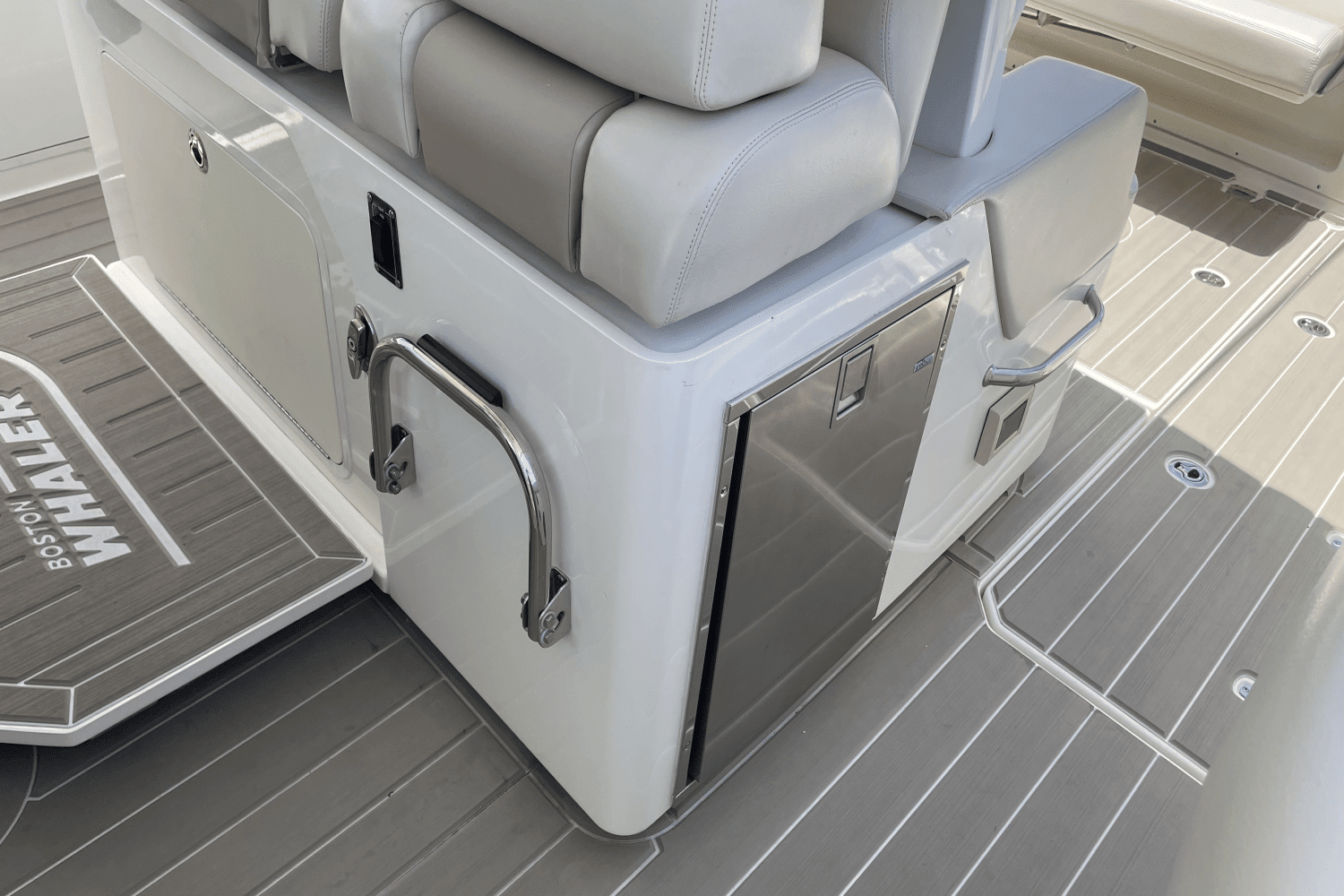 2019 Boston Whaler 380 Outrage Image Thumbnail #23