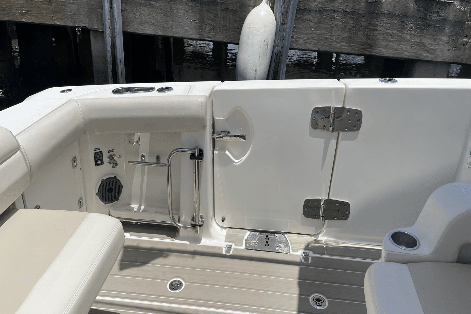 2019 Boston Whaler 380 Outrage Image Thumbnail #13