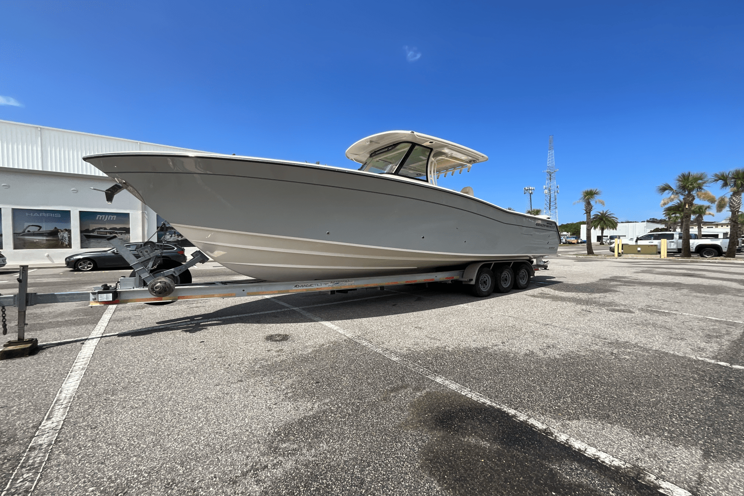 2025 Grady-White Canyon 336 Image Thumbnail #3