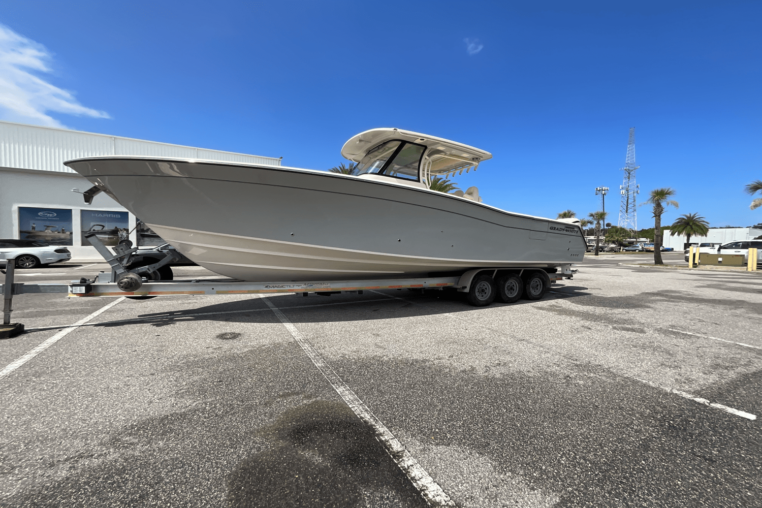 2025 Grady-White Canyon 336 Image Thumbnail #1