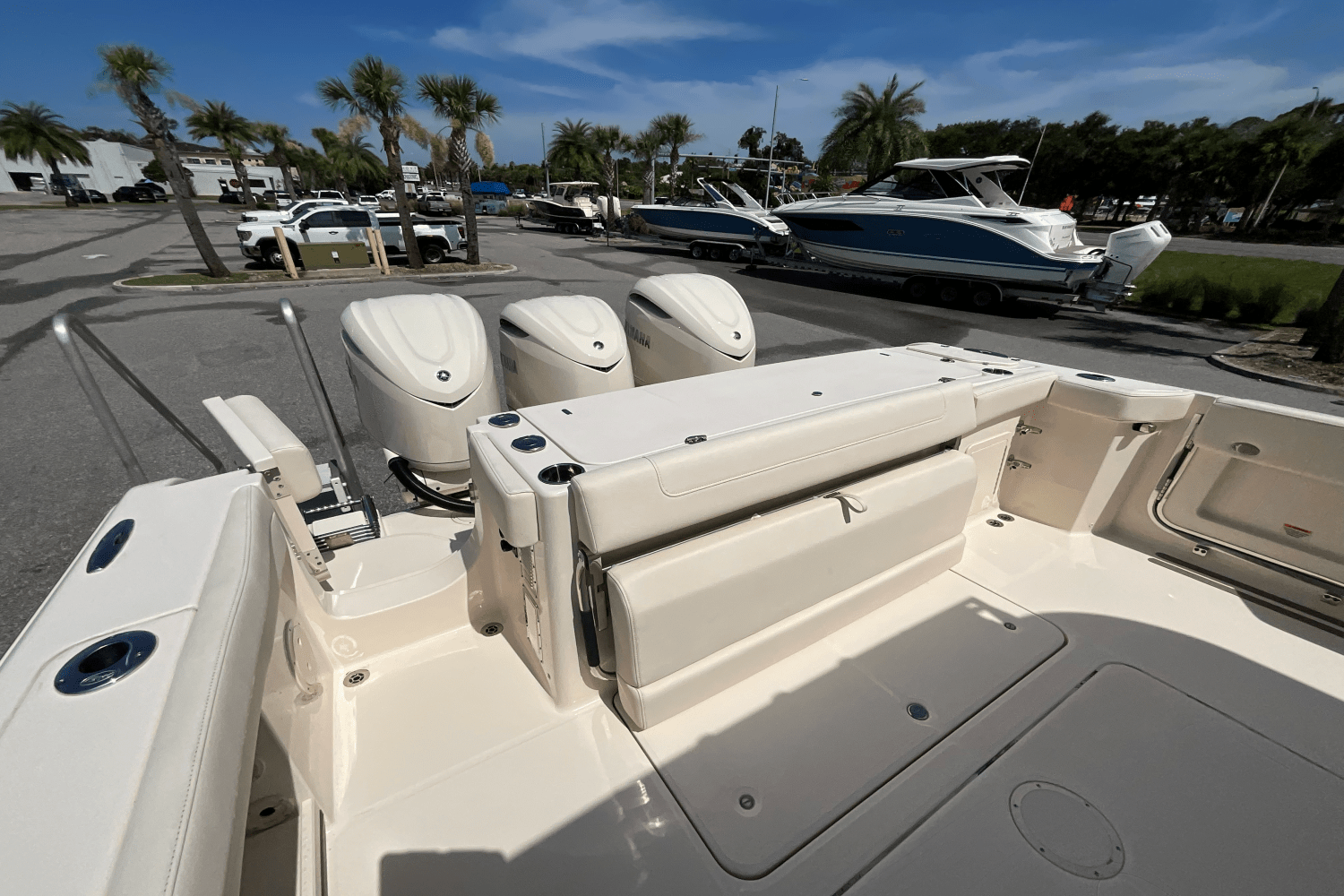 2025 Grady-White Canyon 336 Image Thumbnail #31