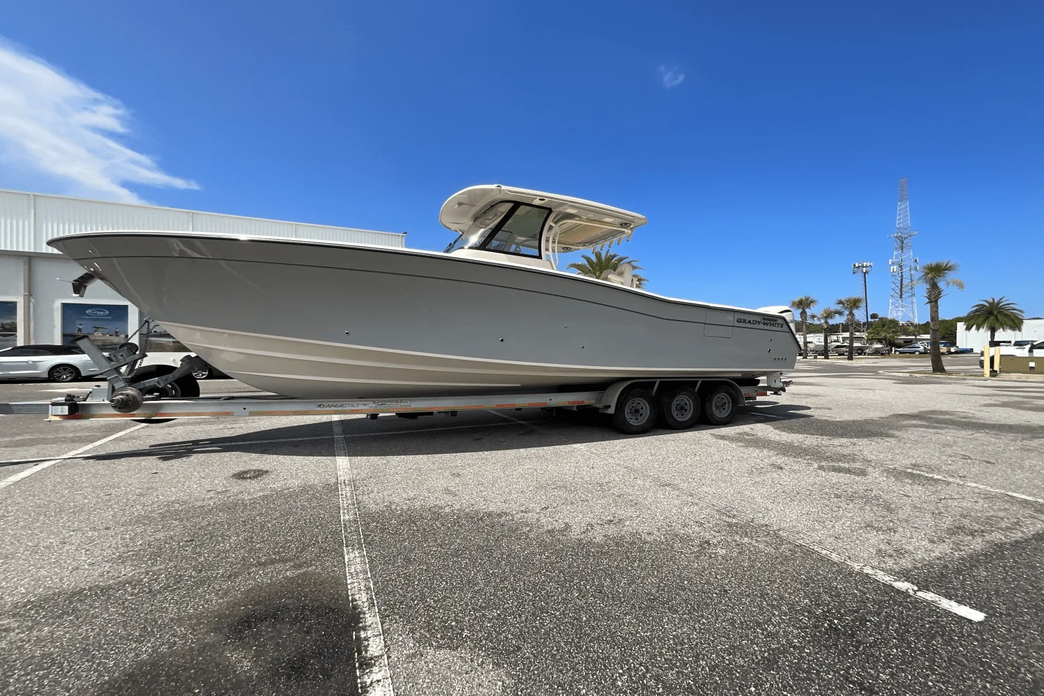 2025 Grady-White Canyon 336 Image Thumbnail #4