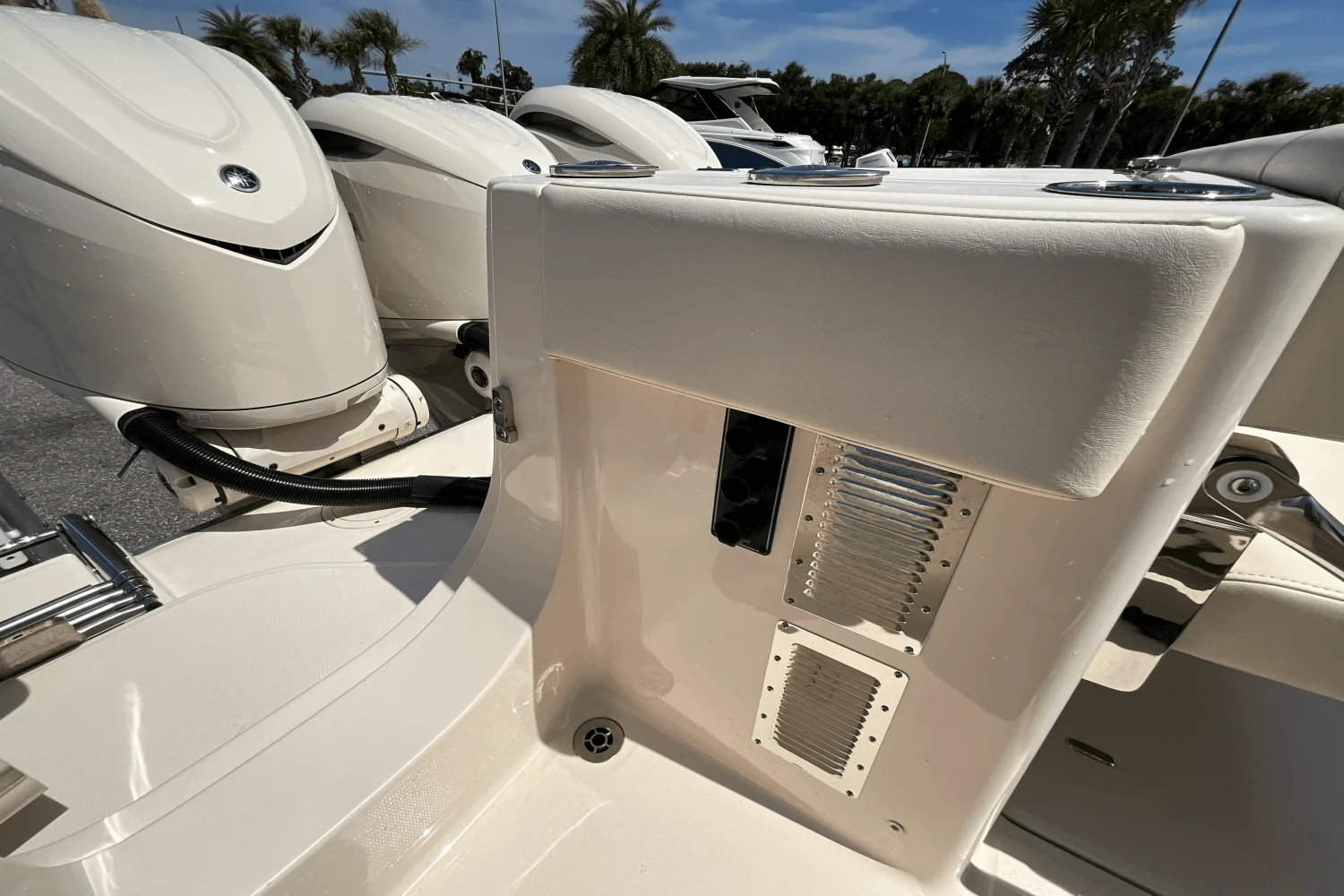 2025 Grady-White Canyon 336 Image Thumbnail #28